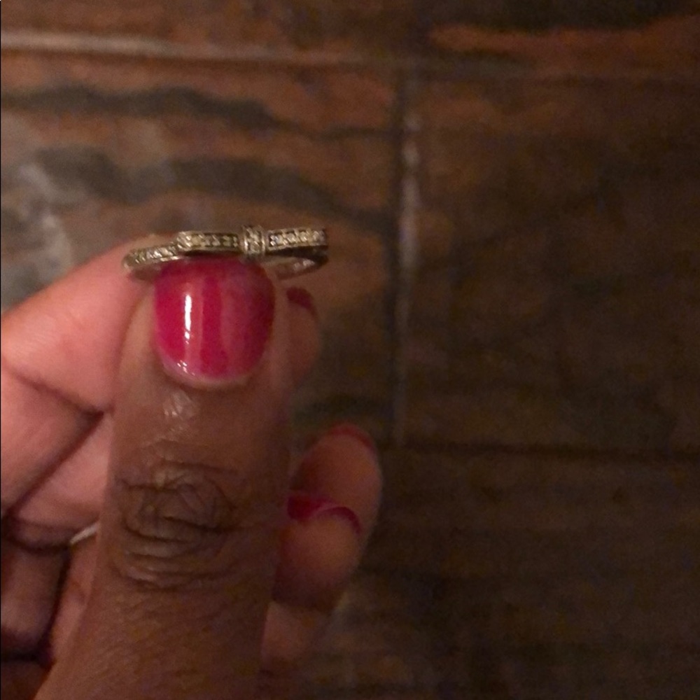 Authentic Pandora Bow ring Price is Firm